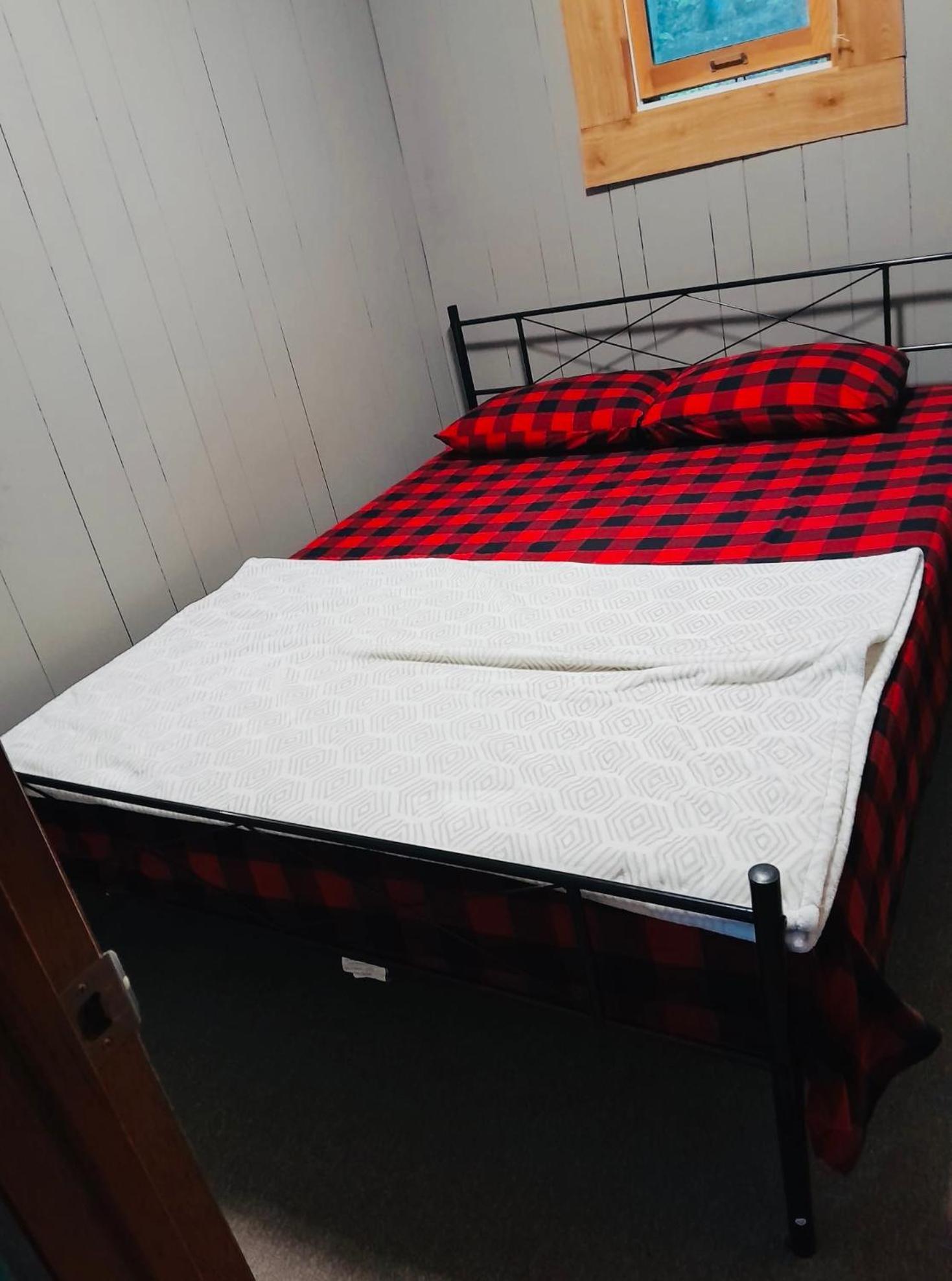 Lakefront Hideaway Resort Kawartha Lakes Habitación foto