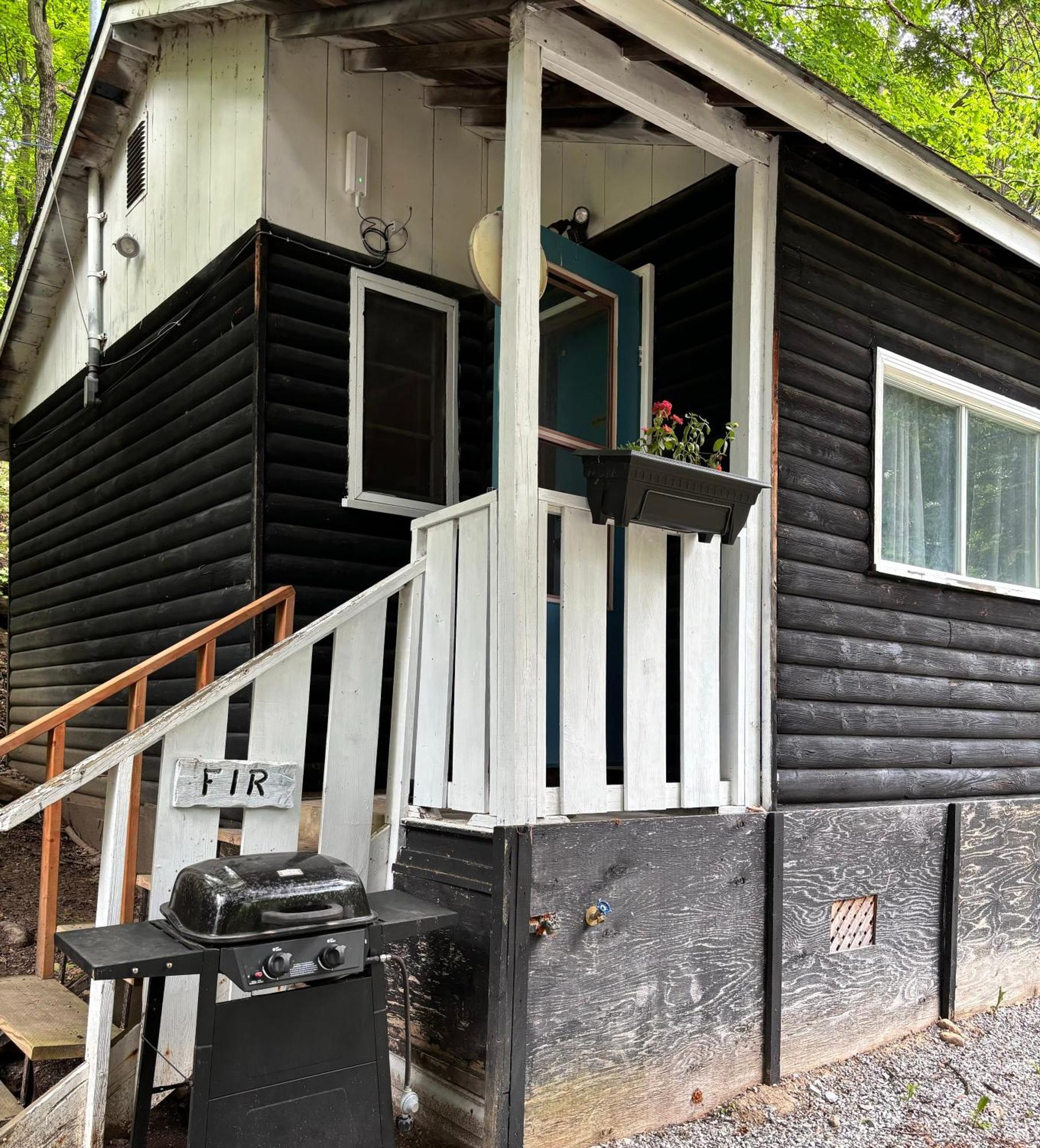 Lakefront Hideaway Resort Kawartha Lakes Exterior foto