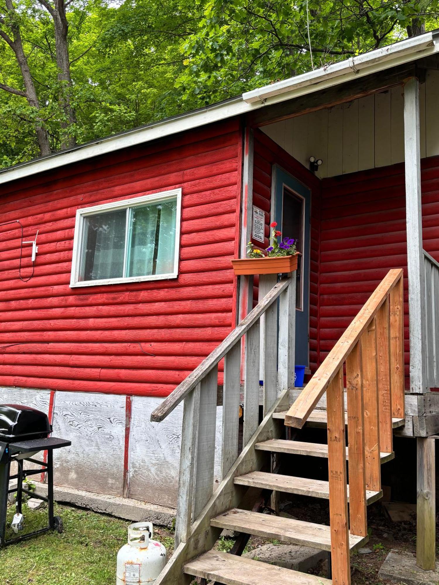 Lakefront Hideaway Resort Kawartha Lakes Exterior foto